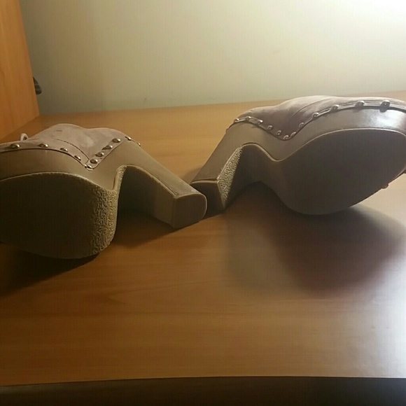 Charles Albert | Shoes | Charles Albert Style Heels | Poshmark